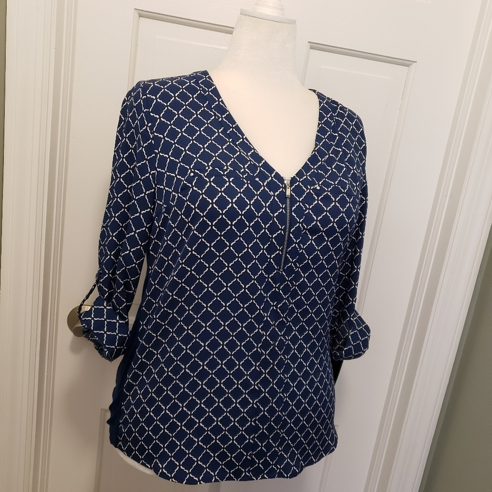 NWT Ivy + Fortune Blue Blouse Size Medium, Business Casual